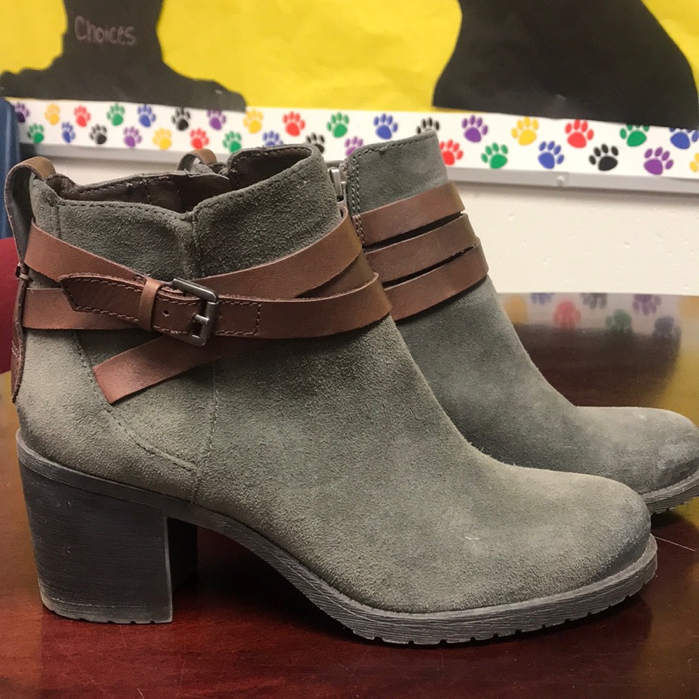 Size 8 Grey Sam Edelman bootie EUC